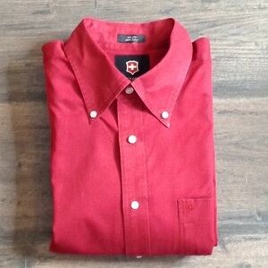 VICTORINOX LARGE DEEP RED DRESS SHIRT